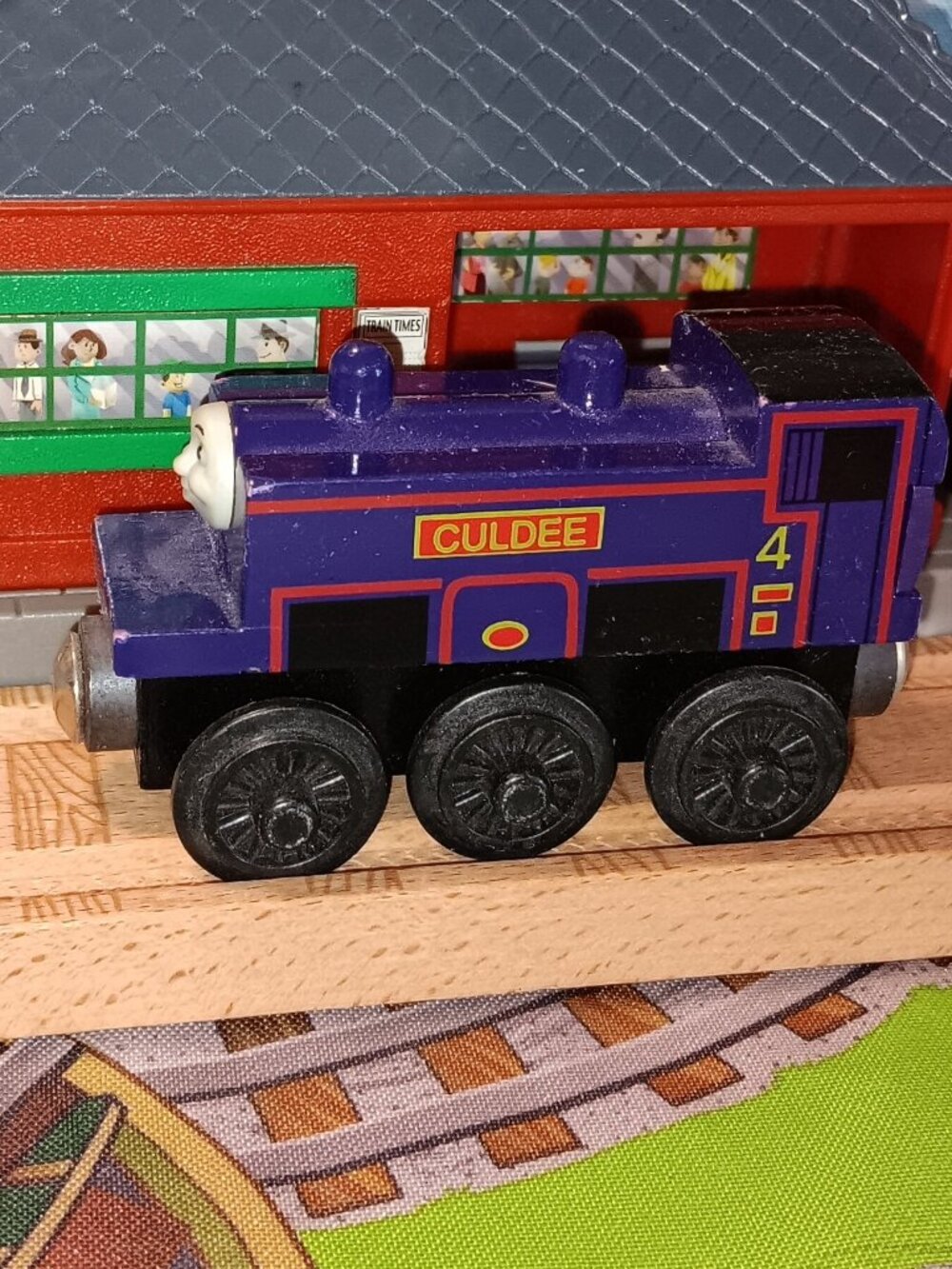 Thomas Wooden Railway Train Track Engine Culdee
